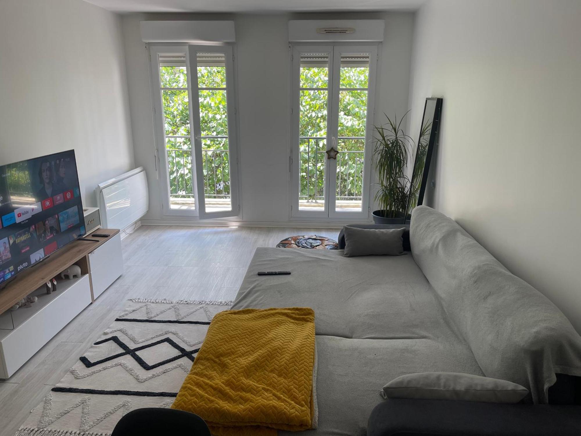 Apartment L'olympe De 10 Min De Paris 1 Min De La Gare